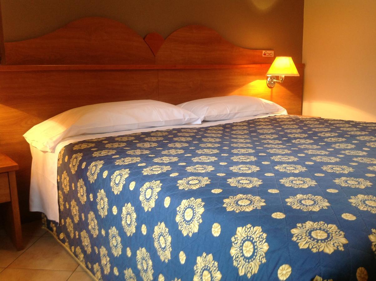 Hotel Trattoria Contini Sorbolo Chambre photo